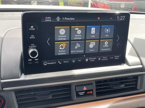 Certified 2025 Honda Pilot Elite image 9