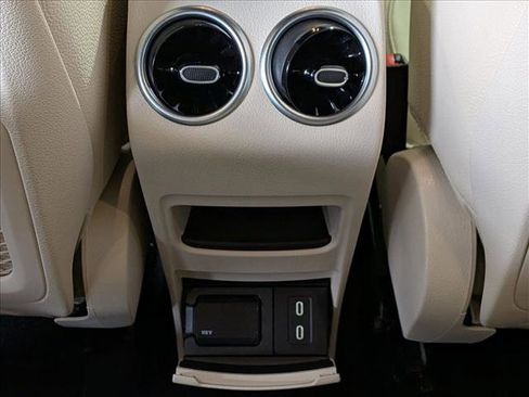 Certified 2025 Mercedes-Benz GLB 250 4MATIC image 17