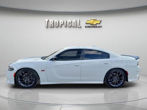 Used 2023 Dodge Charger Scat Pack w/ Plus Group image 2