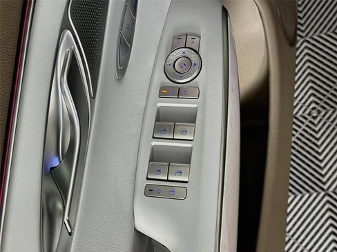 New 2027 Genesis GV70 2.5T Advanced AWD/4WD image 20