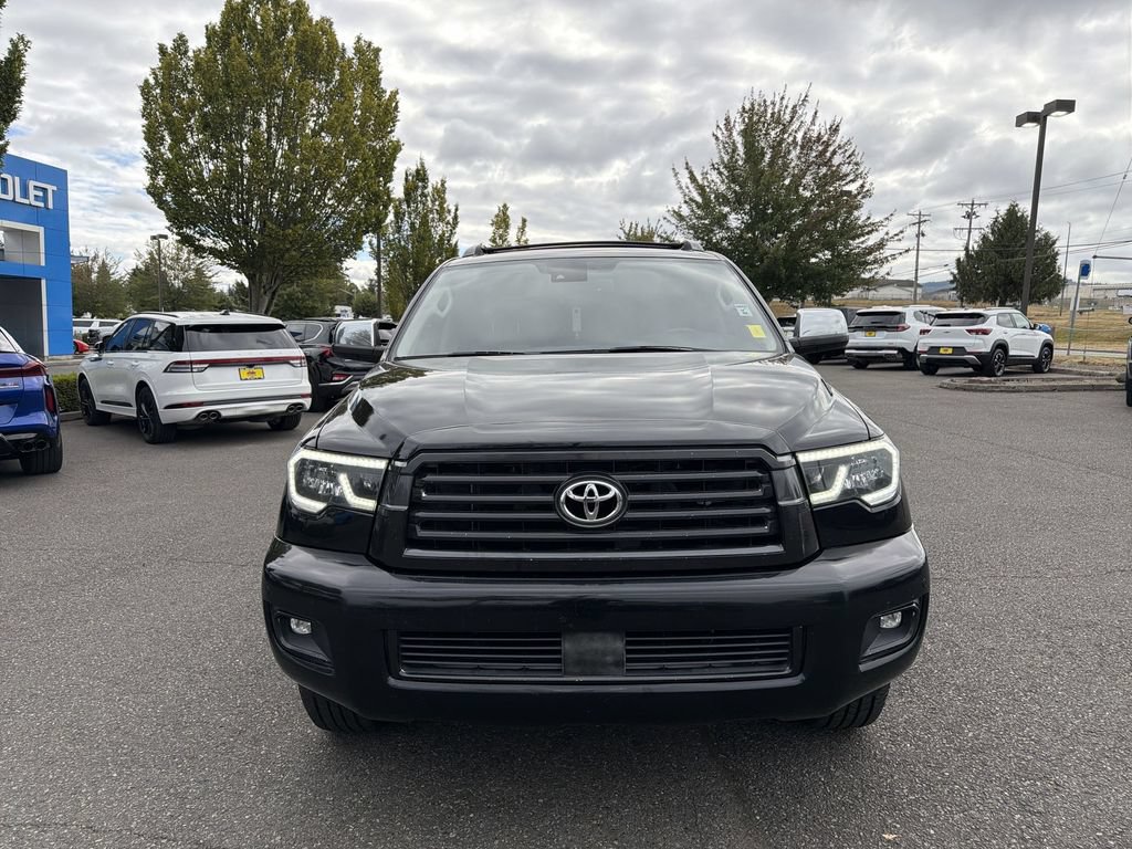 Used 2019 Toyota Sequoia Platinum AWD/4WD image 4