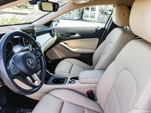 Used 2017 Mercedes-Benz GLA 250 image 20