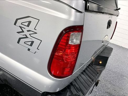 Used 2011 Ford F250 Lariat w/ Snow Plow Prep Pkg image 22