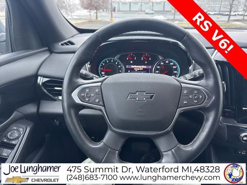 Certified 2023 Chevrolet Traverse RS image 16