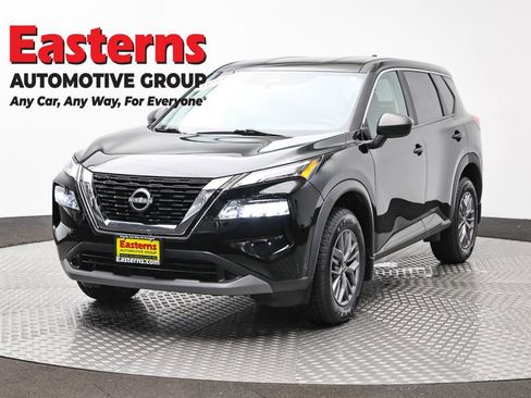 Used 2023 Nissan Rogue S AWD/4WD image 1