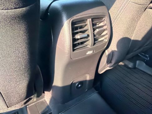 Used 2023 Ford Escape Active w/ Tech Pack #2 AWD/4WD image 17