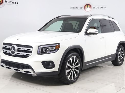 Used 2023 Mercedes-Benz GLB 250 4MATIC image 5