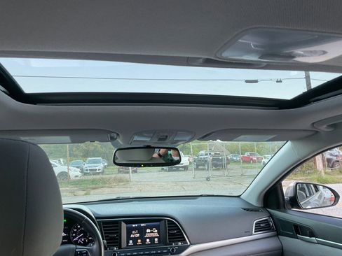 Used 2018 Hyundai Elantra Value Edition image 31