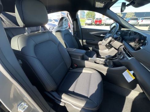 New 2026 Buick Envista Preferred image 11