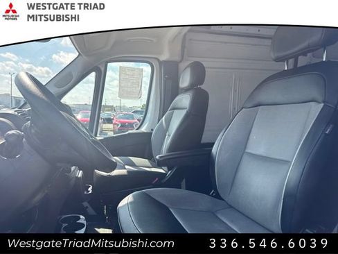 Used 2024 RAM ProMaster 2500 w/ Convenience Group FWD image 11