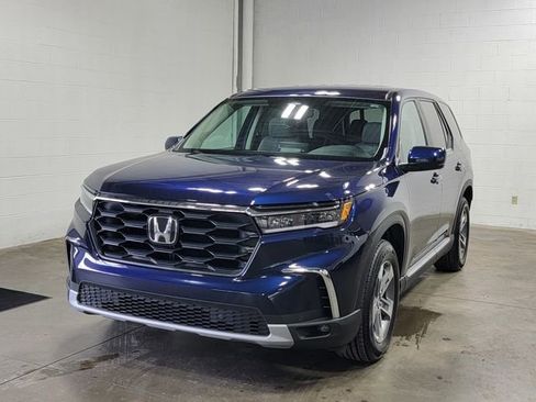 Certified 2025 Honda Pilot EX-L image 2
