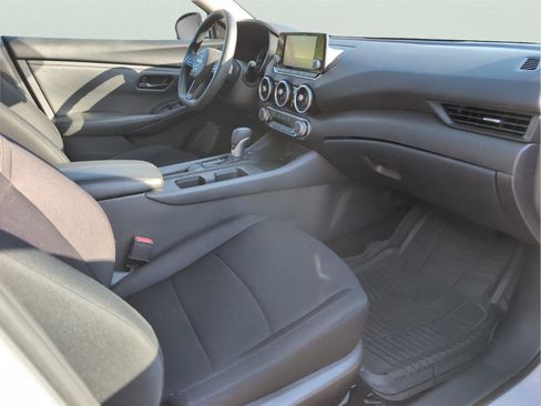 Used 2024 Nissan Sentra S FWD image 31