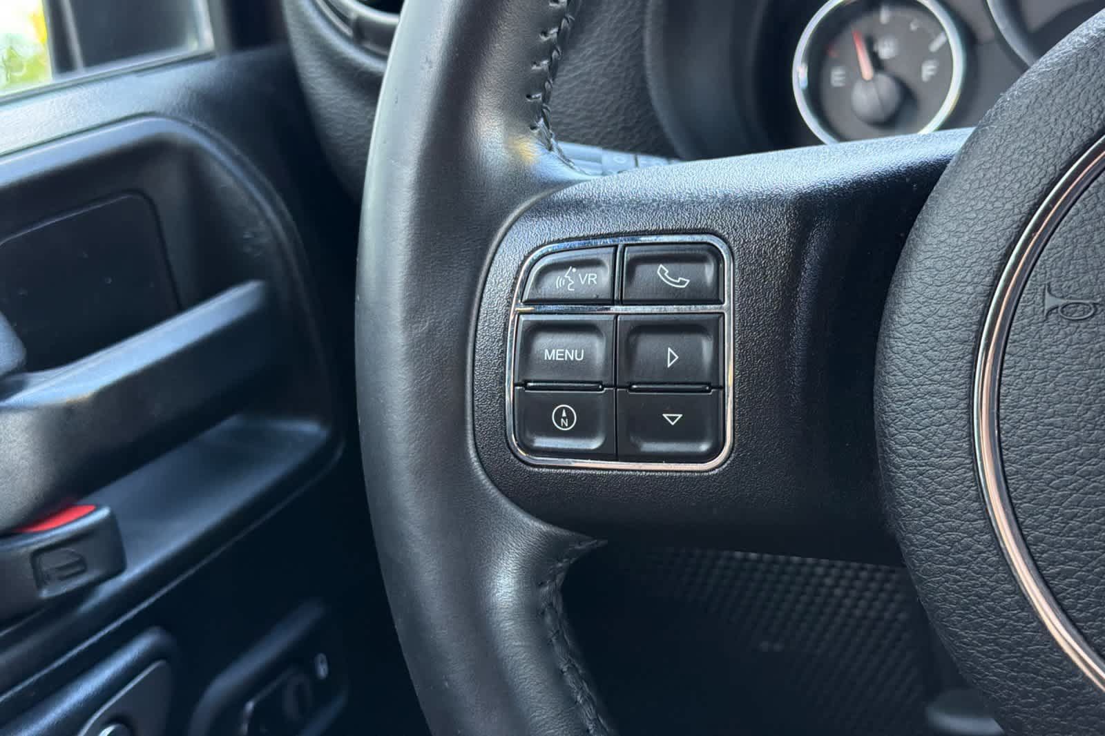 Used 2018 Jeep Wrangler Sport AWD/4WD image 23