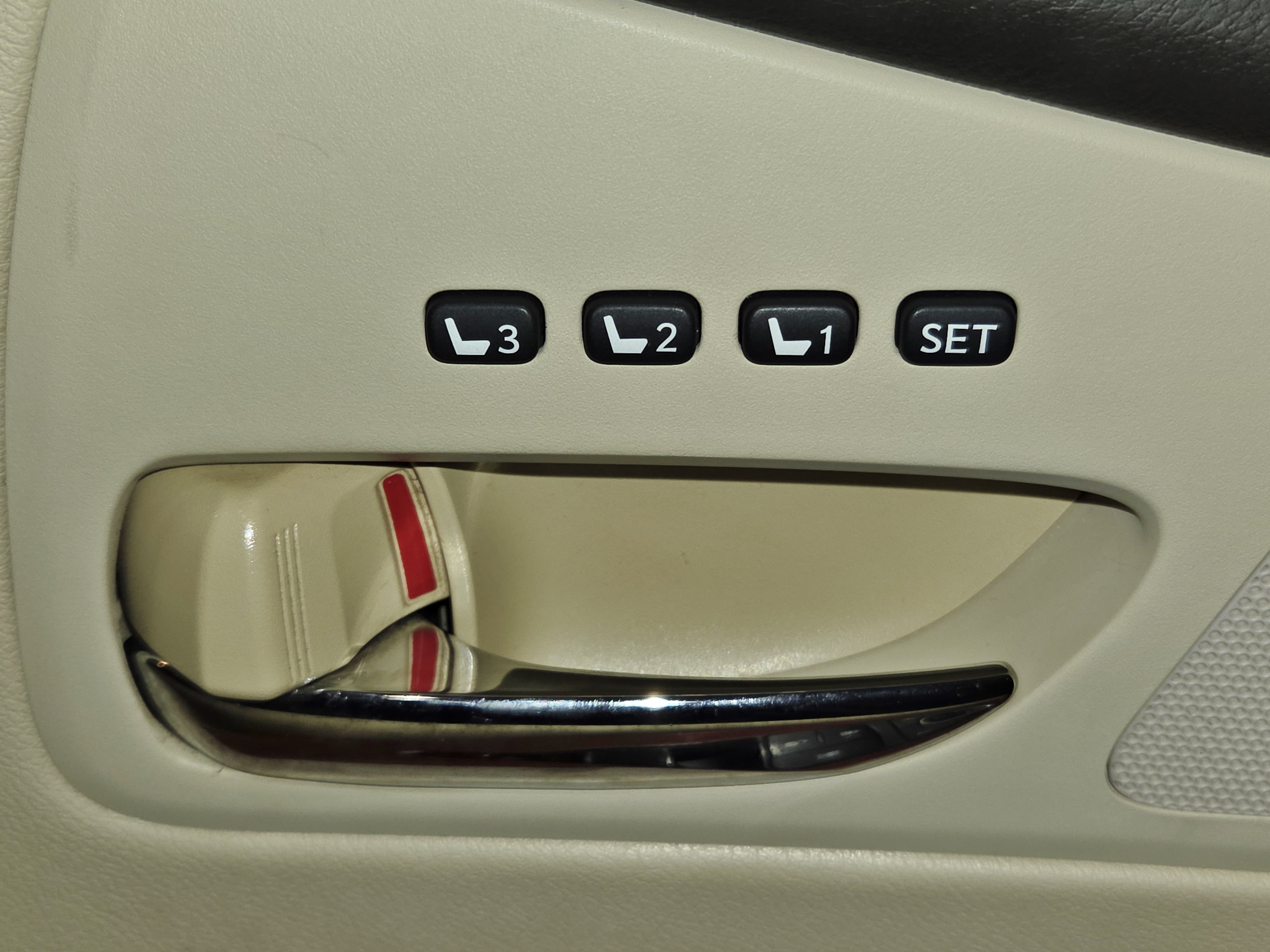 Used 2012 Lexus RX 350 AWD w/ Premium Pkg image 43
