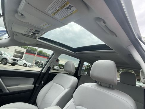 Used 2017 Subaru Forester 2.5i Premium w/ All-Weather Package AWD/4WD image 15