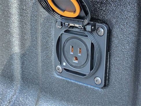 New 2026 Chevrolet Colorado ZR2 w/ Technology Package image 26