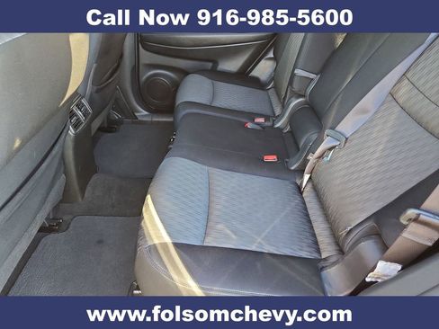 Used 2017 Nissan Rogue SV image 26