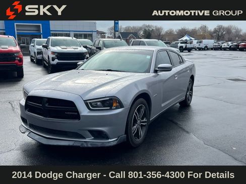 Used 2014 Dodge Charger R/T image 2