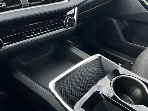 Used 2025 Chevrolet Equinox LT image 41