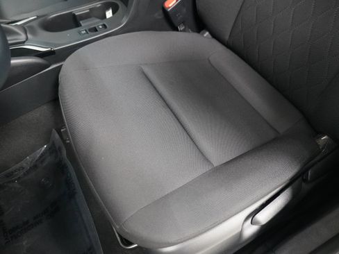 Used 2023 Toyota Corolla LE image 12