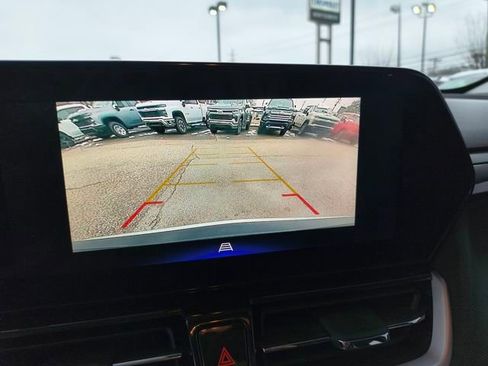 Used 2024 Chevrolet TrailBlazer LT image 3