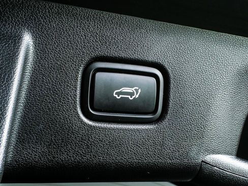 Used 2022 Hyundai Tucson Limited AWD/4WD image 34