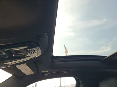 Used 2024 Alfa Romeo Giulia Veloce image 31