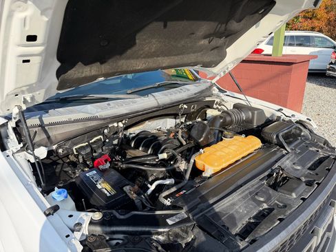 Used 2017 Ford F150 XLT w/ Equipment Group 302A Luxury image 21