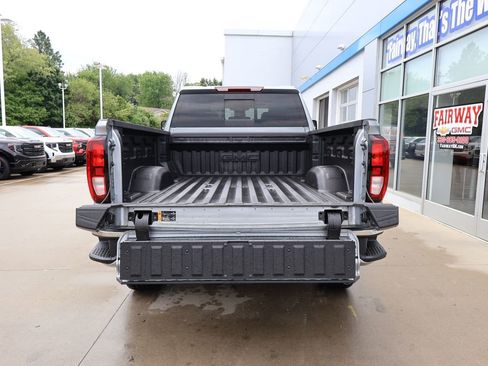 New 2026 GMC Sierra 3500 SLE w/ Preferred Package AWD/4WD image 34