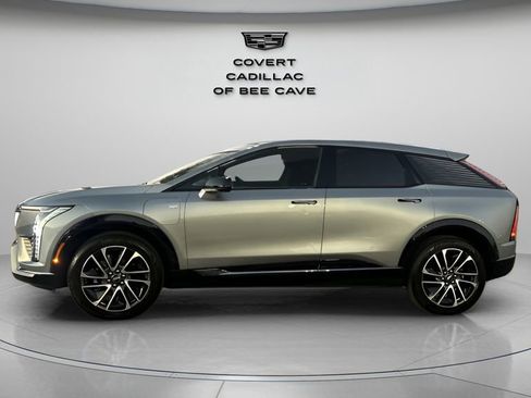 Certified 2025 Cadillac Optiq Sport 2 w/ LPO, Floor Liner Package image 4