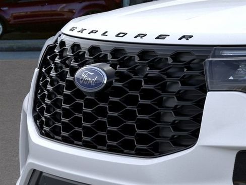 New 2026 Ford Explorer ST-Line w/ ST-Line Street Pack RWD image 17