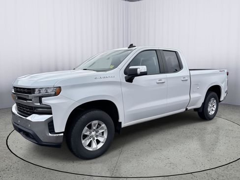 Used 2020 Chevrolet Silverado 1500 LT w/ Convenience Package image 12