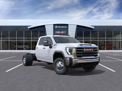 New 2026 GMC Sierra 3500 Pro w/ Convenience Package RWD image 38