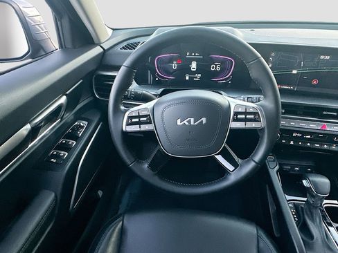 Used 2025 Kia Telluride S image 23
