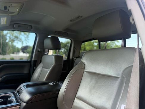 Used 2015 Chevrolet Silverado 1500 LTZ Z71 w/ LTZ Plus Package AWD/4WD image 27