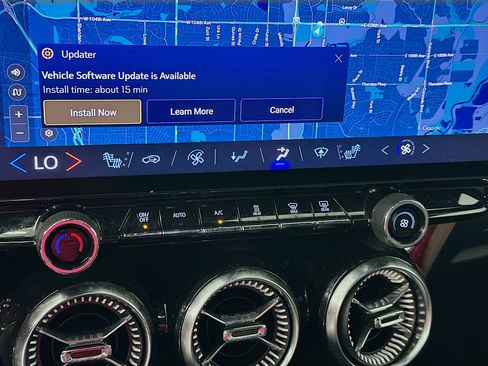Used 2024 Chevrolet Blazer EV LT AWD/4WD image 24