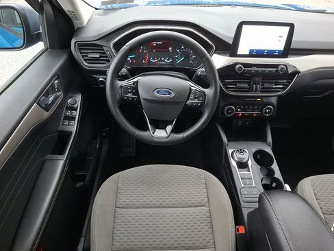 Used 2021 Ford Escape SE w/ Cold Weather Package image 2