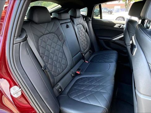 Used 2025 BMW X6 xDrive40i AWD/4WD image 22