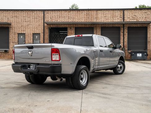 Used 2022 RAM 3500 Tradesman AWD/4WD image 2