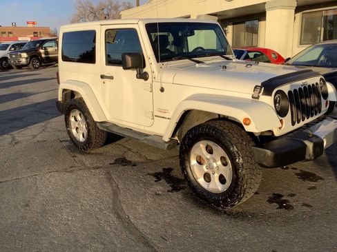 Used 2013 Jeep Wrangler Sahara w/ Connectivity Group image 15