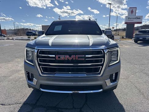 Used 2023 GMC Yukon SLT w/ SLT Luxury Package image 9