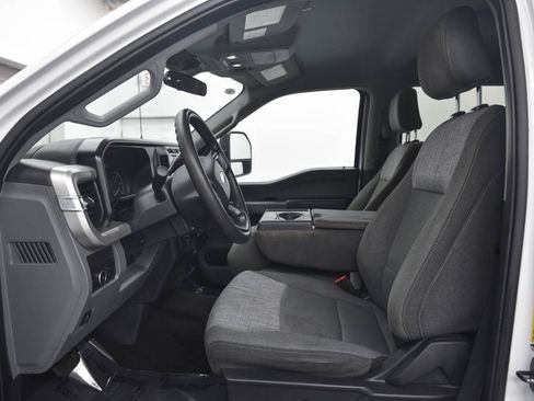 Used 2024 Ford F250 XLT image 10