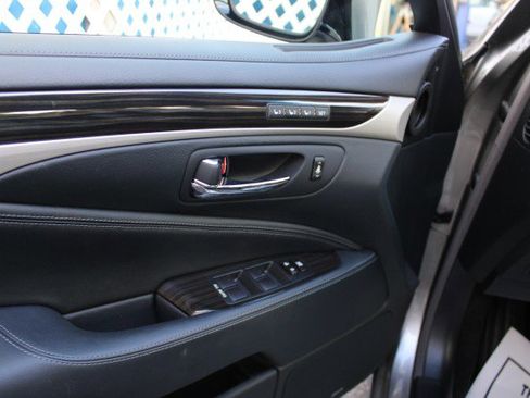 Used 2017 Lexus LS 460 image 21