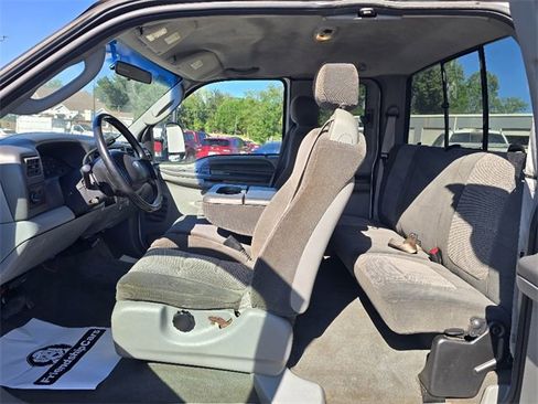 Used 2003 Ford F250 XLT image 11