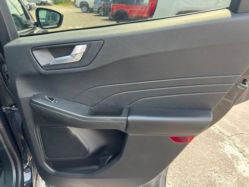 Used 2022 Ford Escape Titanium AWD/4WD image 12
