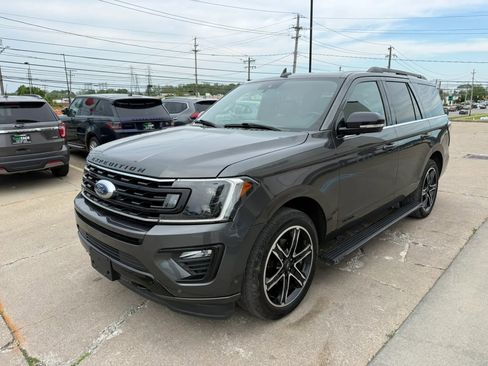 Used 2019 Ford Expedition Limited w/ Equipment Group 303A AWD/4WD image 5