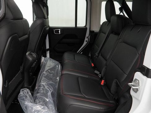 New 2026 Jeep Wrangler Unlimited Rubicon AWD/4WD image 17