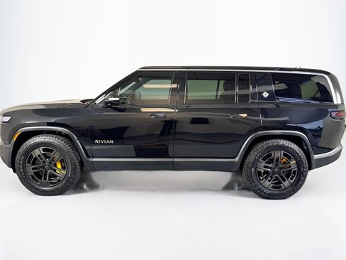 Used 2022 Rivian R1S Launch Edition image 8