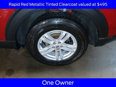 Certified 2022 Ford Explorer XLT w/ Equipment Group 202A AWD/4WD image 5