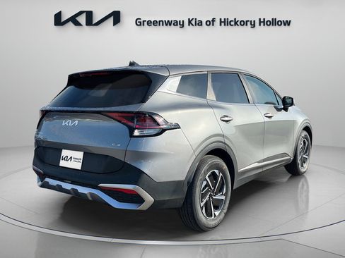 New 2025 Kia Sportage LX image 7